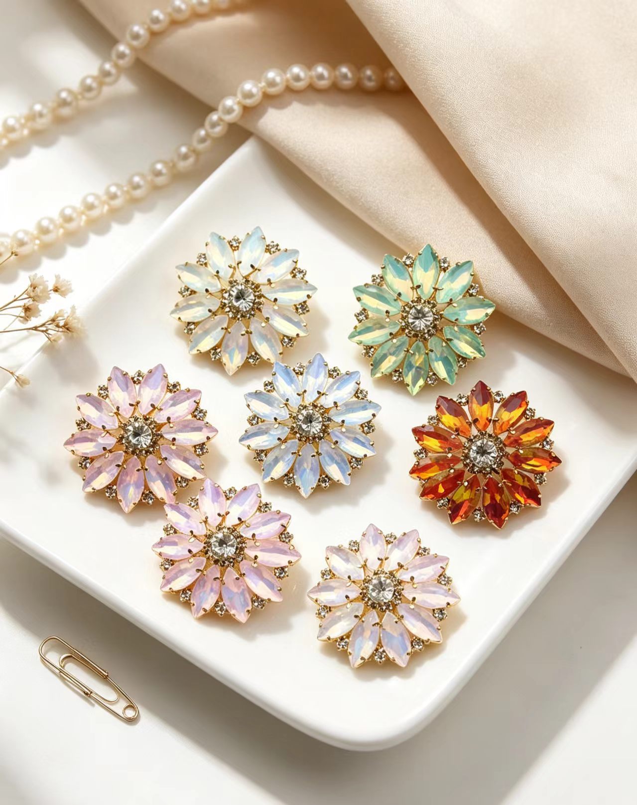 Sew On Rhinestone - Bottoni in resina a forma di