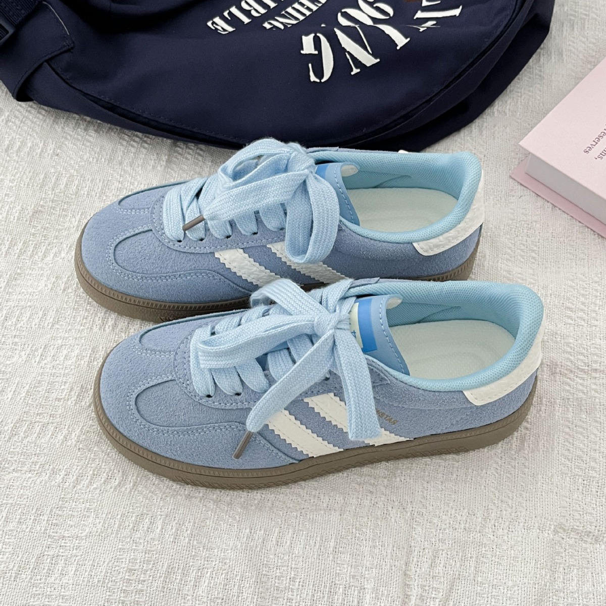 Sneakers da donna in stile vin - Guipure Lace Panel recensione e prezzo