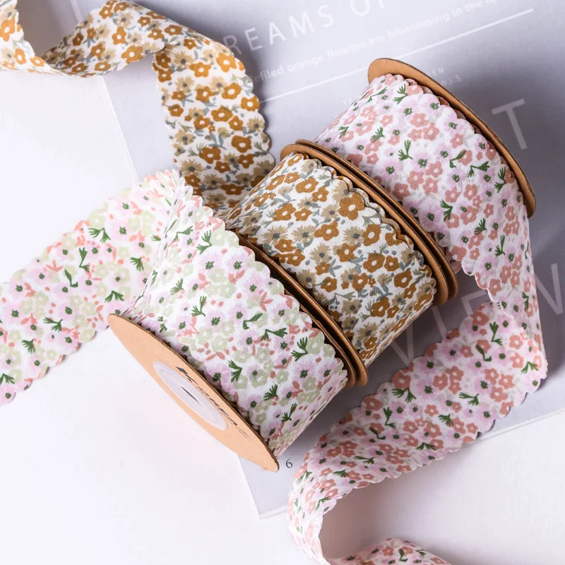 5 metri 25/38mm bordo ondulato - Velvet Ribbon Roll recensione e prezzo