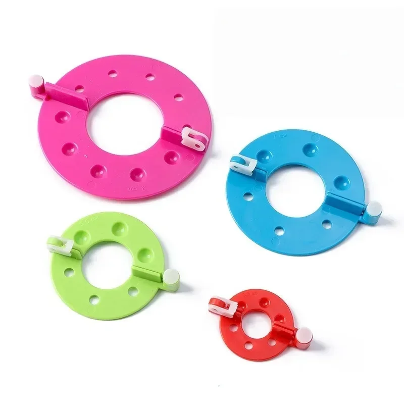 Kit per Creare Pompon in 4 Mis - Pom Pom Maker Tool recensione e prezzo