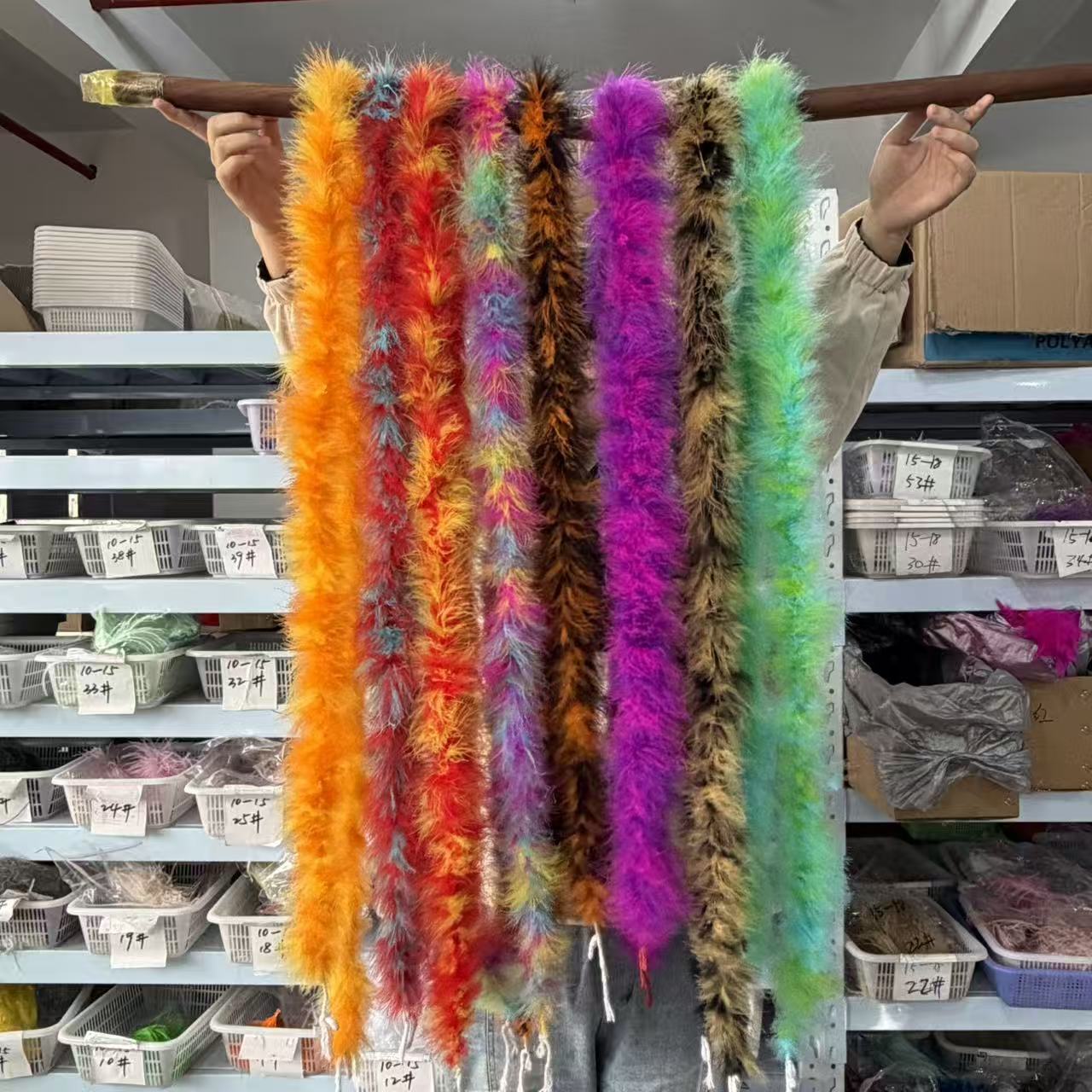 Boa di Piume di Marabù Multico - Feather Trim Marabou recensione e prezzo