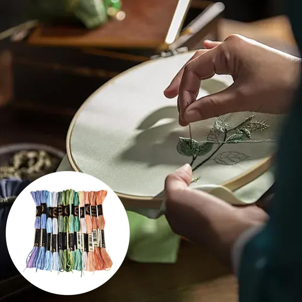 12 Gomitoli 105 Iarde Filo da  - Embroidery Embellishments recensione e prezzo